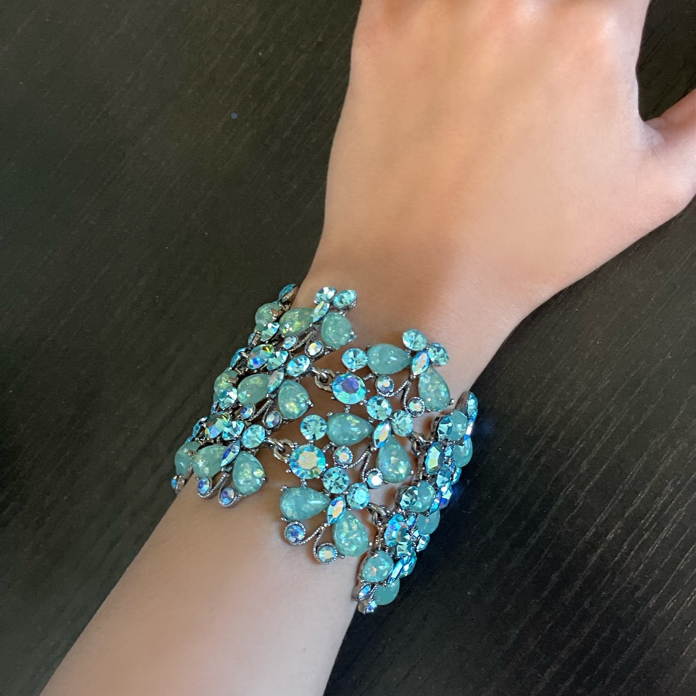 SNK bracelet, blue shiny butterflies 🦋